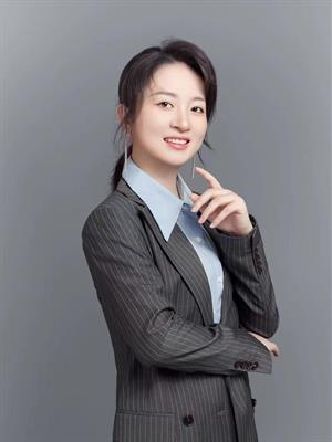李晶