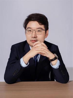 梁一墨